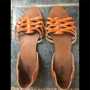 Women’s sandals